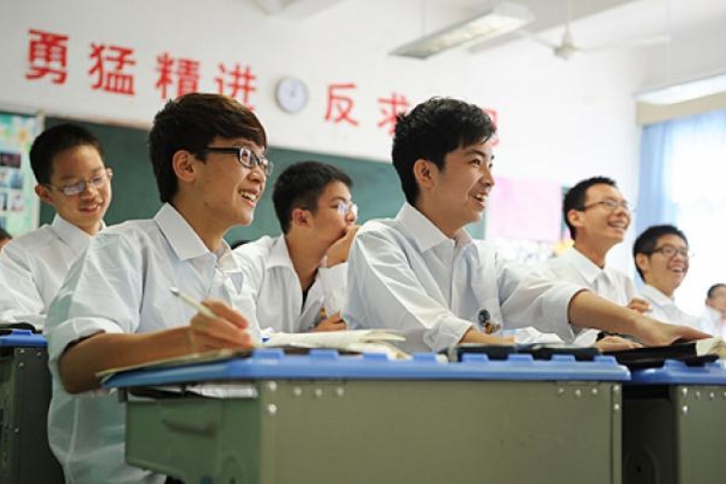 Уряд Китаю поширив сексистську заяву щодо школярів