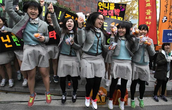школярки Південна Корея
