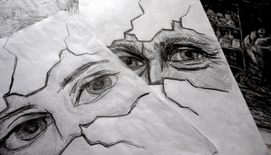 Очі у щілині